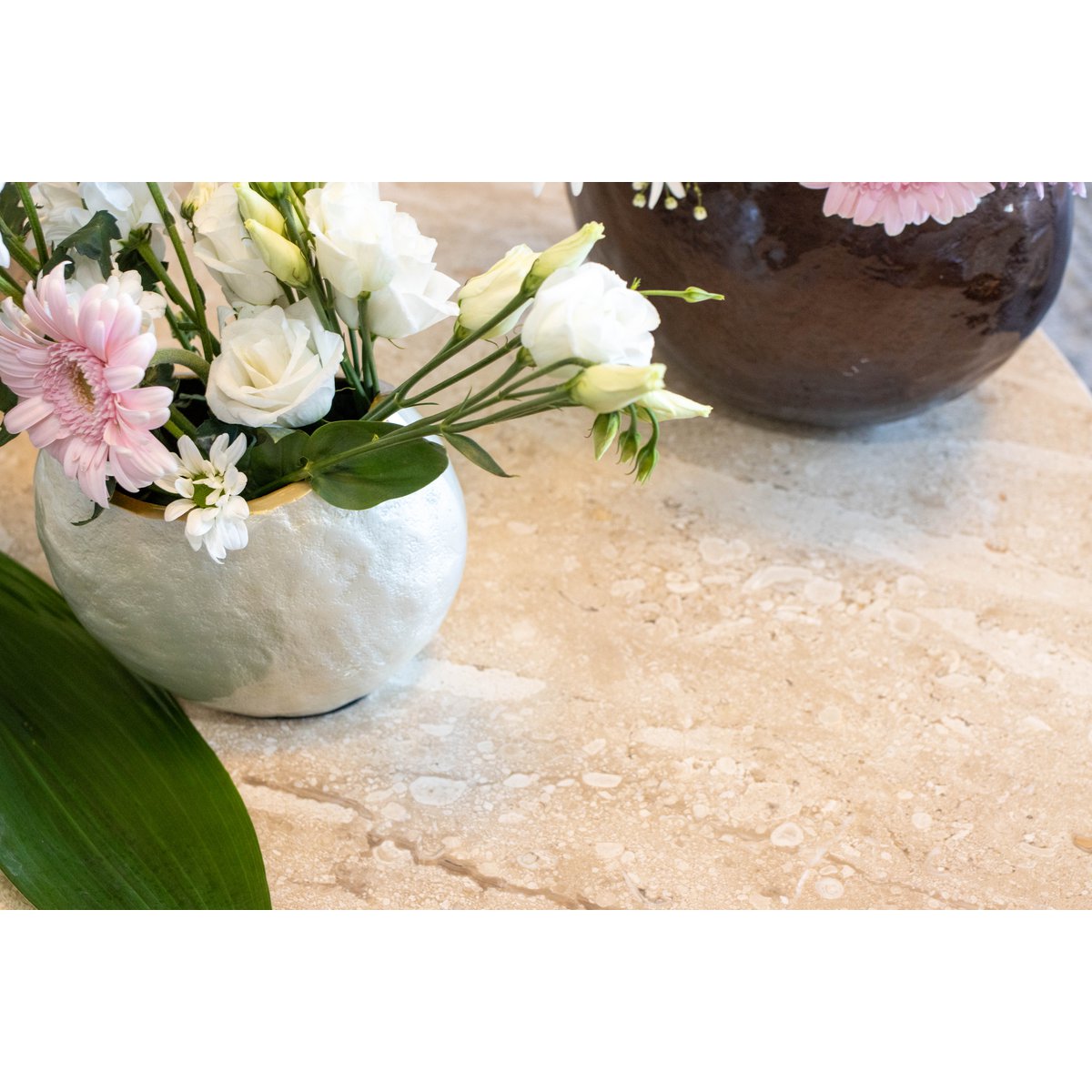 Ovale witte vaas 15x10x12,5 cm - Aulica