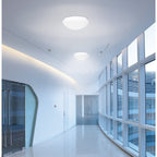 LED -plafondlamp gemaakt van metaal en glas in het wit, met stevig ingebouwde LED's Ø ca. 29 cm.